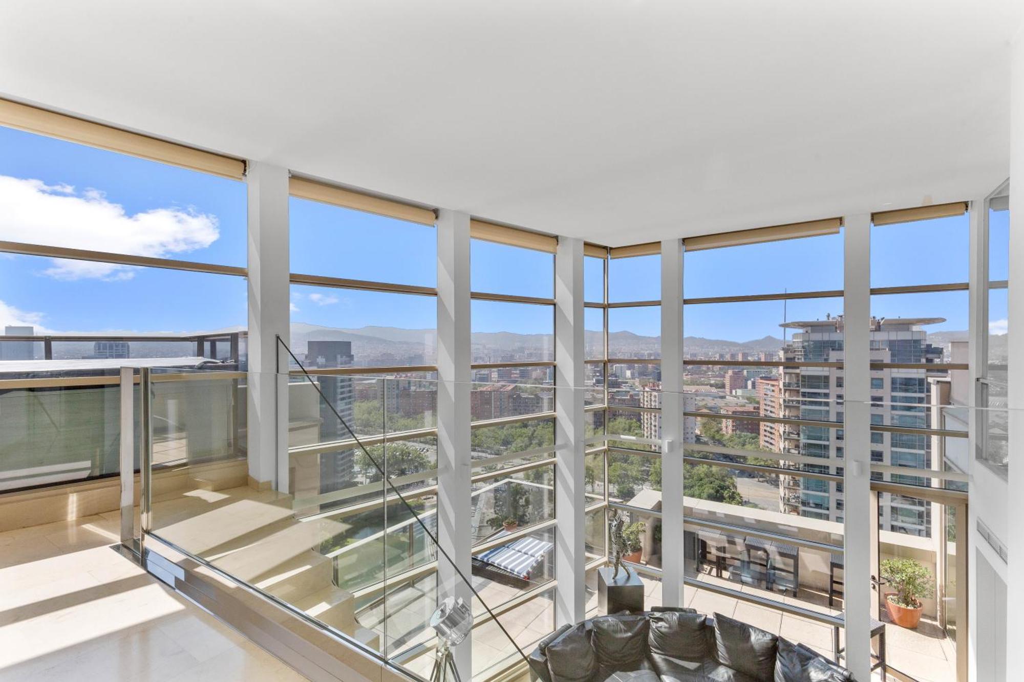 Appartamento Penthouse Duplex With Epic Views Barcellona